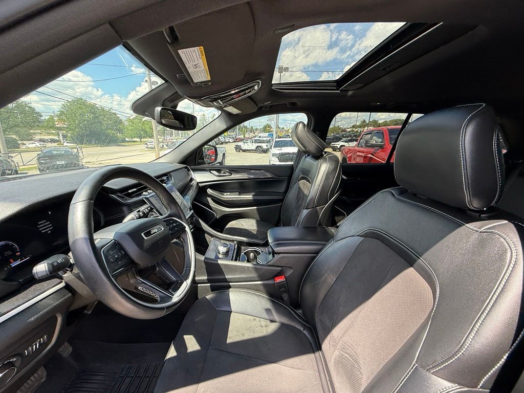 2022 Jeep Grand Cherokee Altitude Crestwood KY
