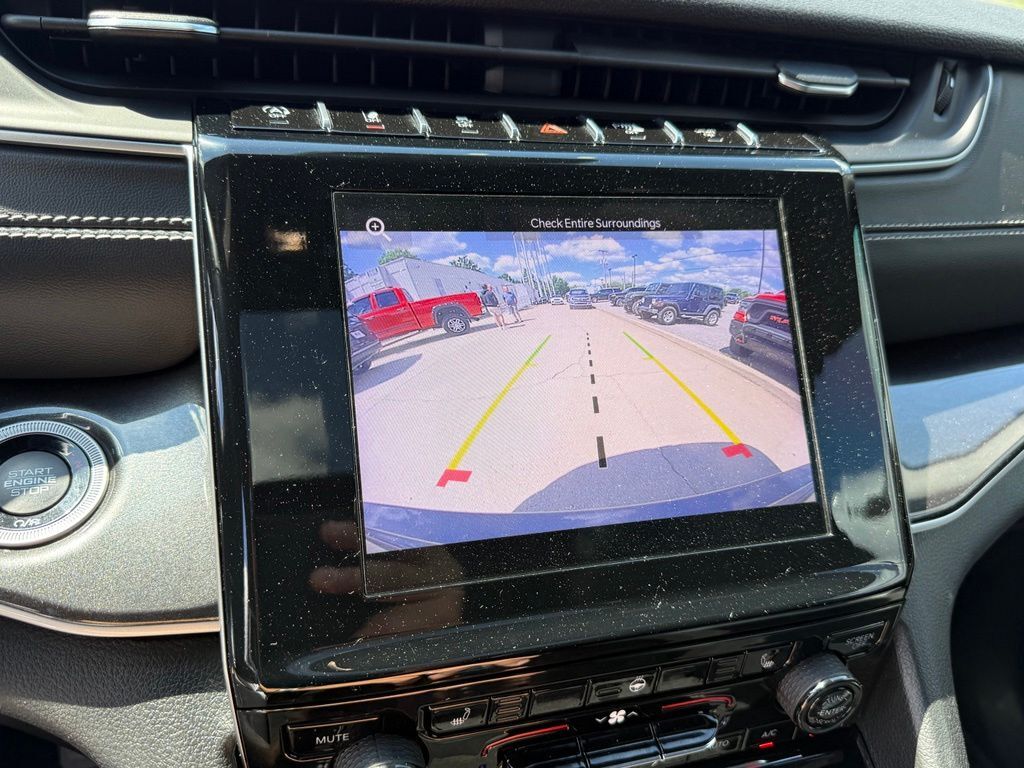 2022 Jeep Grand Cherokee Altitude Crestwood KY