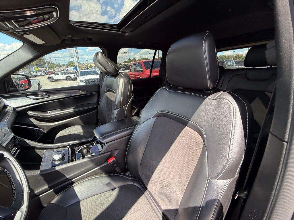 2022 Jeep Grand Cherokee Altitude Crestwood KY