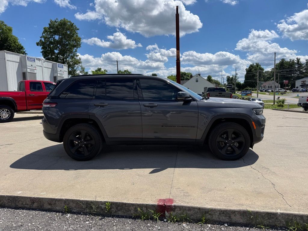 2022 Jeep Grand Cherokee Altitude Crestwood KY