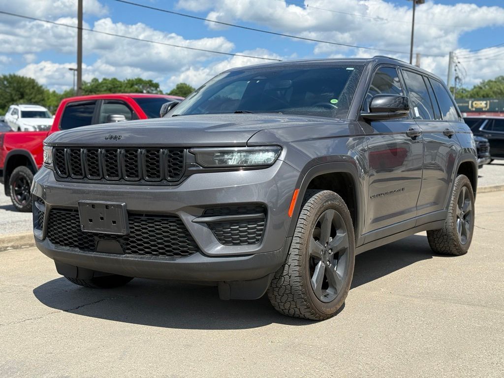 2022 Jeep Grand Cherokee Altitude