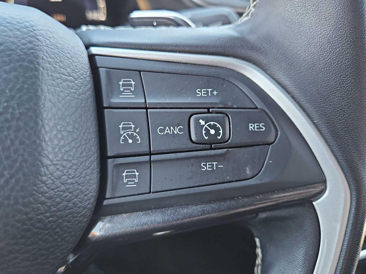 2022 Jeep Grand Cherokee Altitude Irving TX