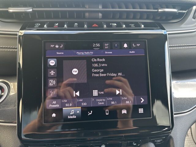 2022 Jeep Grand Cherokee Altitude Watertown SD