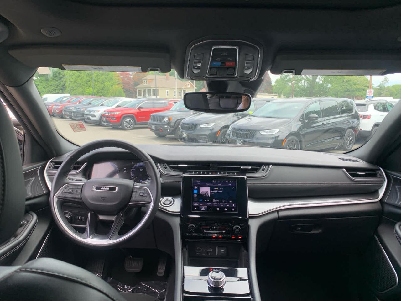 2022 Jeep Grand Cherokee Altitude Dartmouth MA