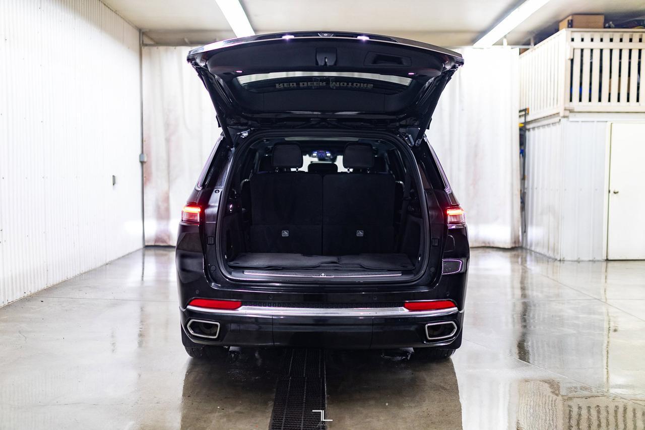 2022 Jeep Grand Cherokee L 4x4 Overland Leather Roof Nav BCam Red Deer AB