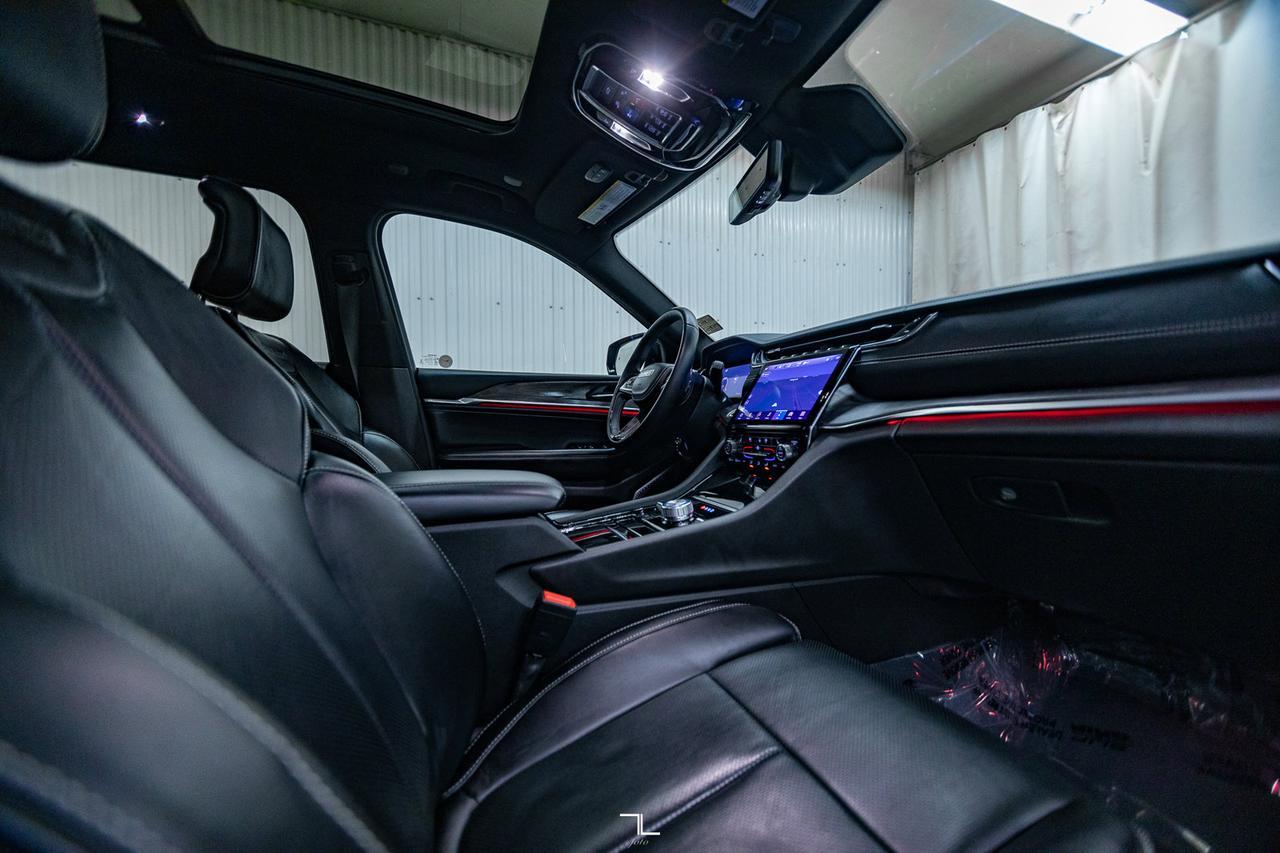 2022 Jeep Grand Cherokee L 4x4 Overland Leather Roof Nav BCam Red Deer AB