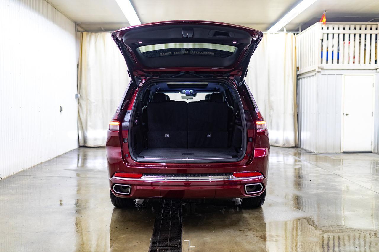 2022 Jeep Grand Cherokee L 4x4 Overland Leather Roof Nav BCam Red Deer AB