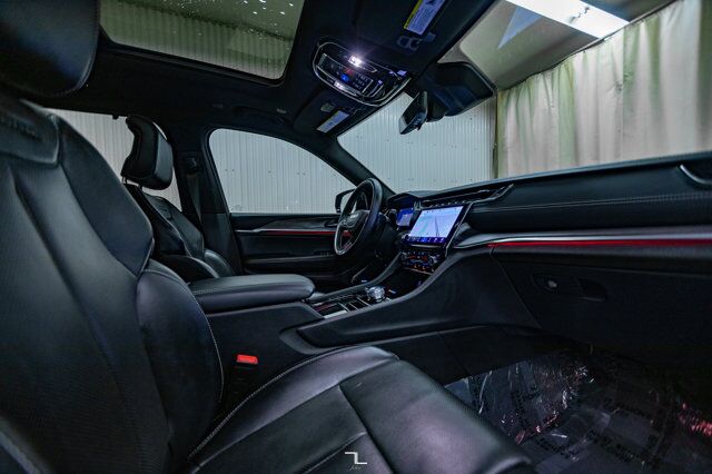 2022 Jeep Grand Cherokee L 4x4 Overland Leather Roof Nav BCam Red Deer AB