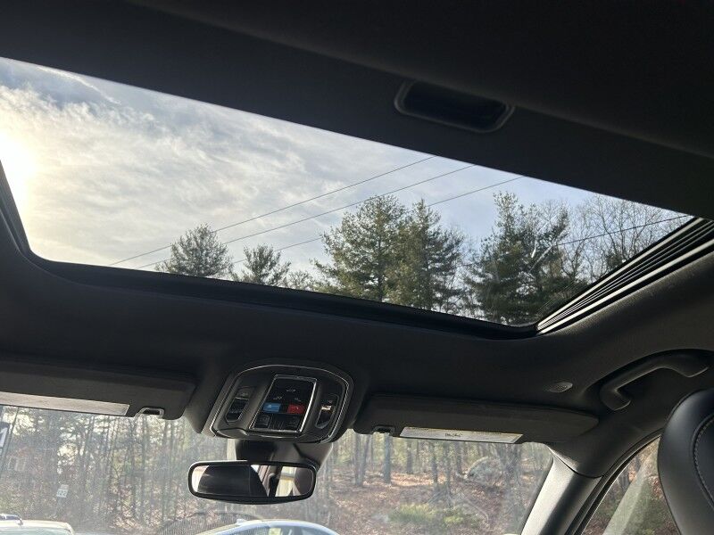 2022 Jeep Grand Cherokee L Altitude - SUNROOF - LEATHER Whitinsville MA