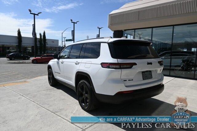 2022 Jeep Grand Cherokee L Altitude / 4X4 / AutoStart / Power & Heated Leather Seats / Heated Steering Wheel / Sunroof / Lane Departure & Blind Spot Alert / Apple CarPlay & Android Auto / Rear Captains Chairs / Seats 6 / 1-Owner Anchorage AK