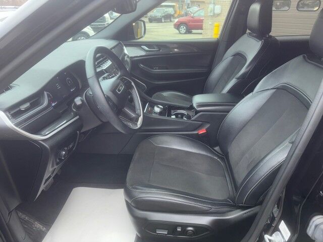 2022 Jeep Grand Cherokee L Altitude North Versailles PA