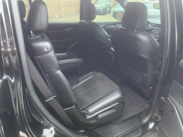 2022 Jeep Grand Cherokee L Altitude North Versailles PA