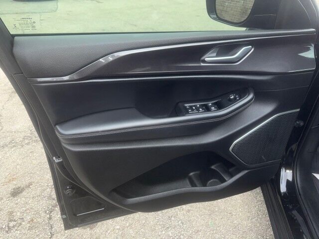 2022 Jeep Grand Cherokee L Altitude North Versailles PA