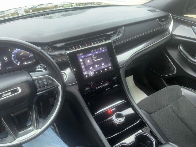 2022 Jeep Grand Cherokee L Altitude North Versailles PA