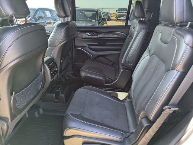 2022 Jeep Grand Cherokee L Altitude Castroville TX