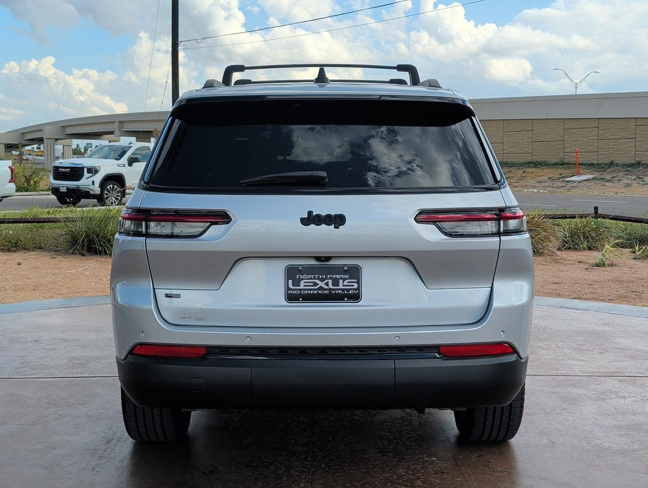 2022 Jeep Grand Cherokee L Altitude