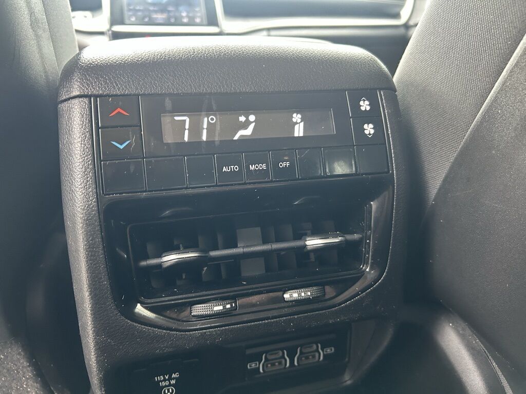 2022 Jeep Grand Cherokee L Laredo Crestwood KY