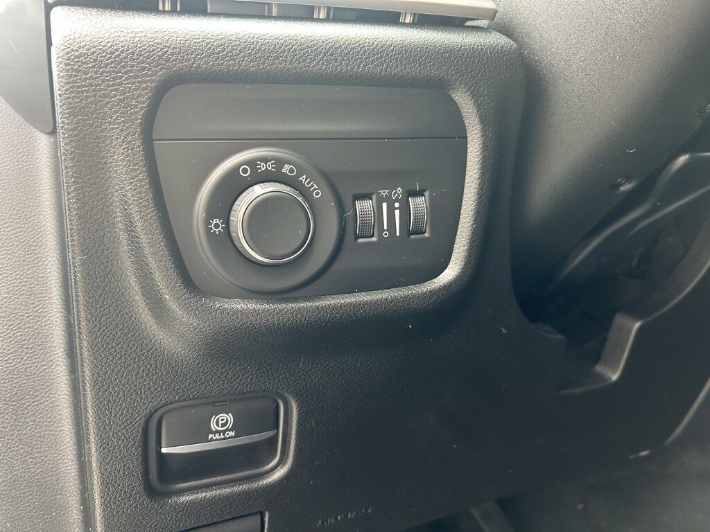 2022 Jeep Grand Cherokee L Laredo Crestwood KY