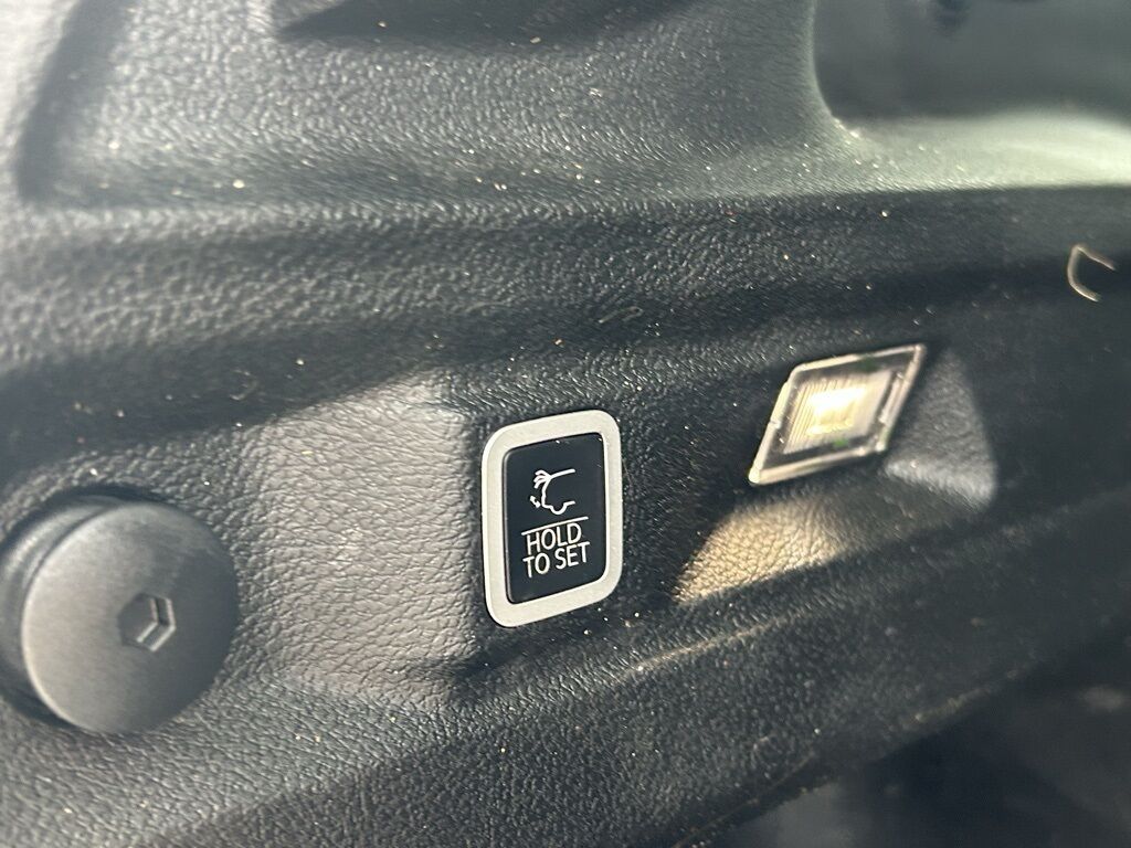 2022 Jeep Grand Cherokee L Laredo Crestwood KY