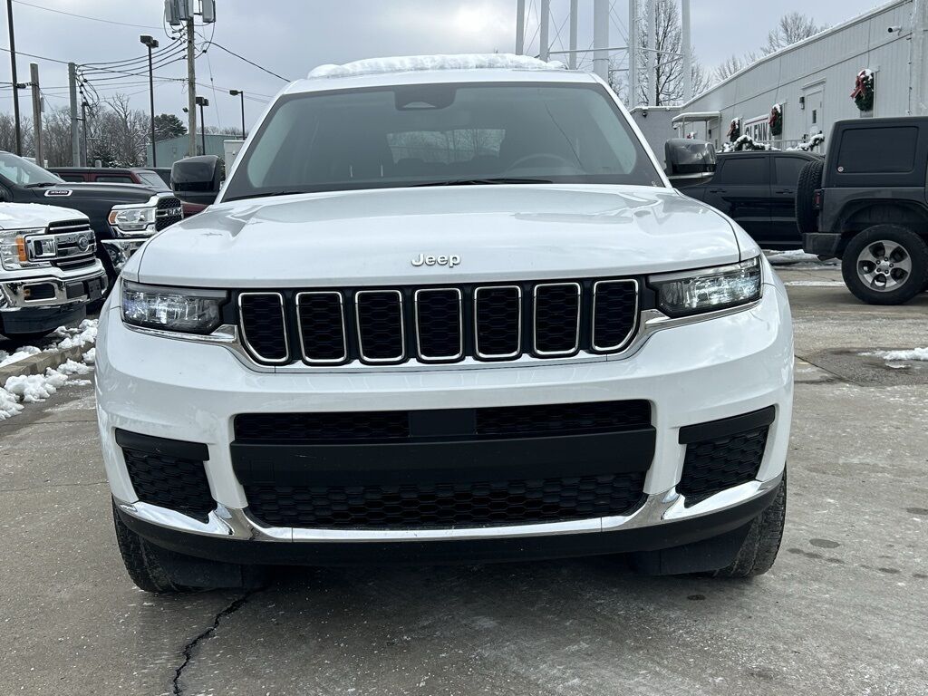 2022 Jeep Grand Cherokee L Laredo
