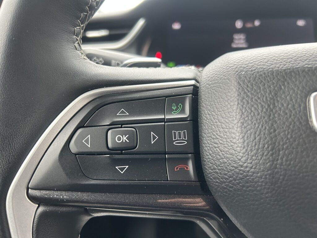 2022 Jeep Grand Cherokee L Laredo Crestwood KY