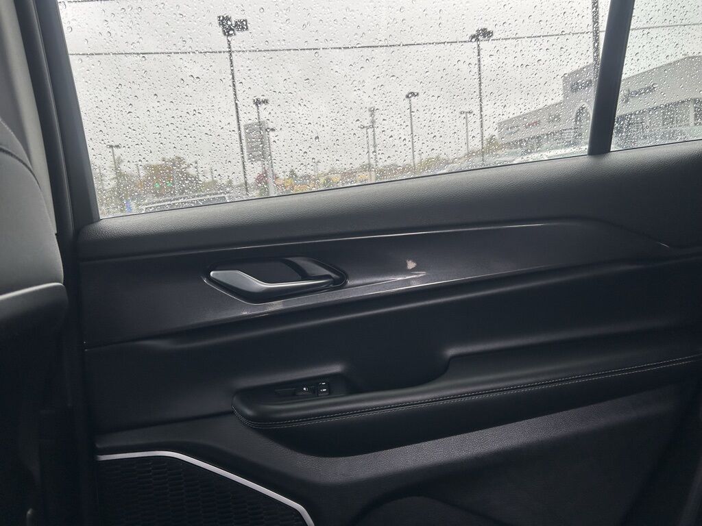 2022 Jeep Grand Cherokee L Laredo Crestwood KY