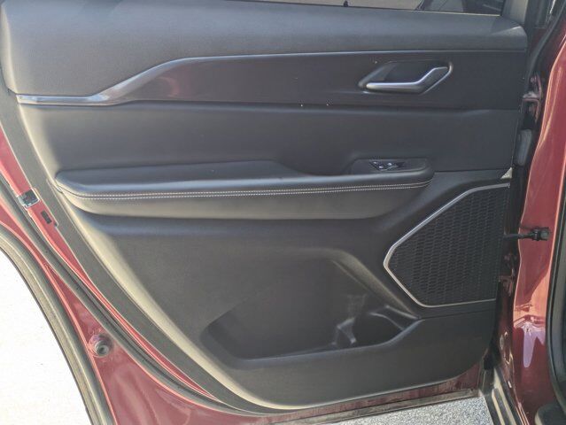 2022 Jeep Grand Cherokee L Laredo Castroville TX
