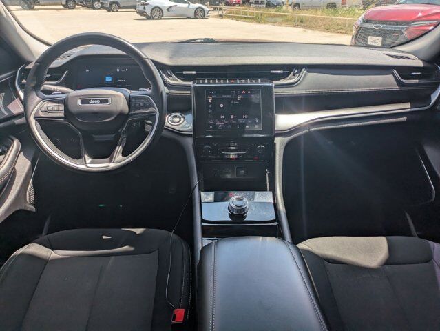 2022 Jeep Grand Cherokee L Laredo Castroville TX