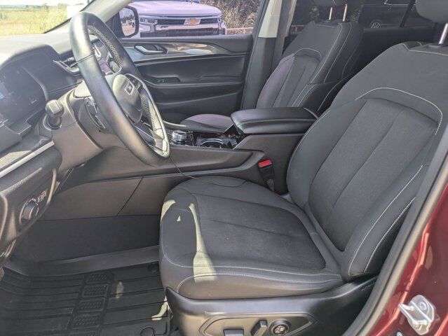 2022 Jeep Grand Cherokee L Laredo Castroville TX
