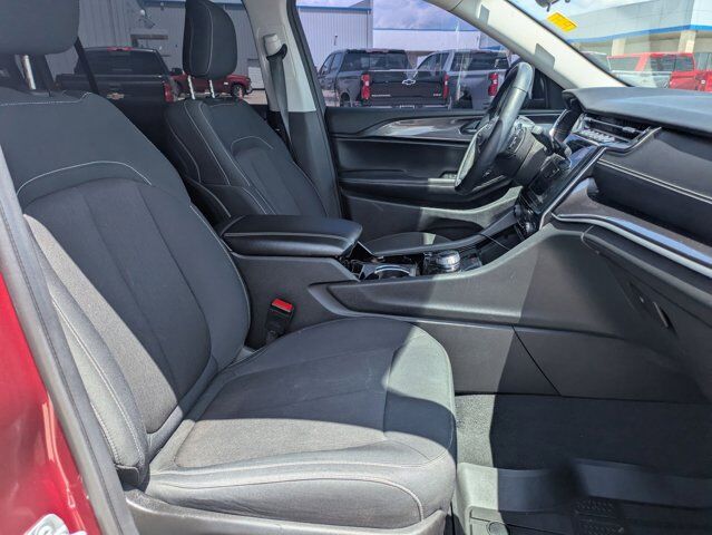 2022 Jeep Grand Cherokee L Laredo Castroville TX