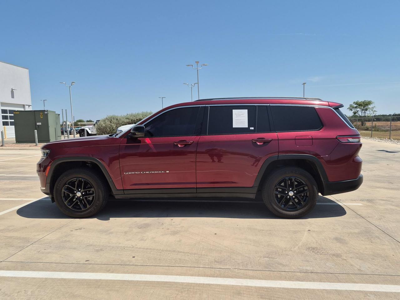 2022 Jeep Grand Cherokee L Laredo Castroville TX
