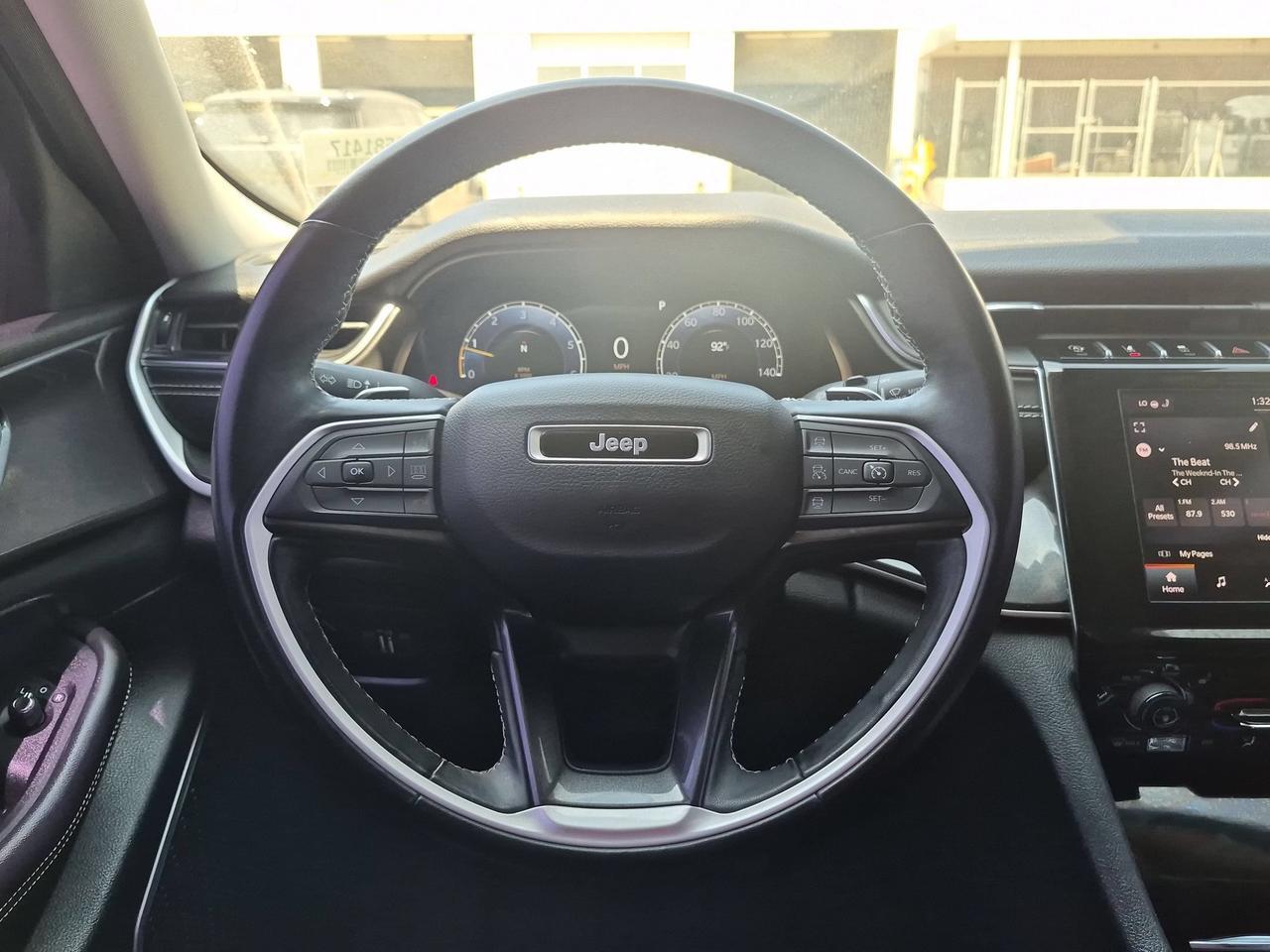 2022 Jeep Grand Cherokee L Laredo Castroville TX