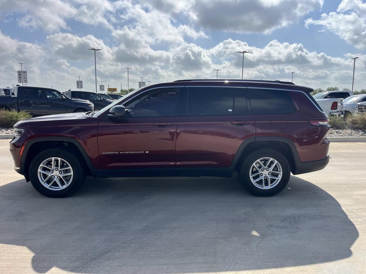 2022 Jeep Grand Cherokee L Laredo Castroville TX