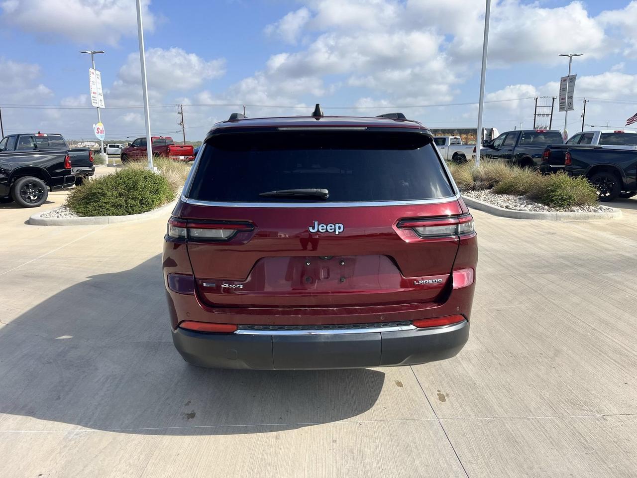 2022 Jeep Grand Cherokee L Laredo Castroville TX