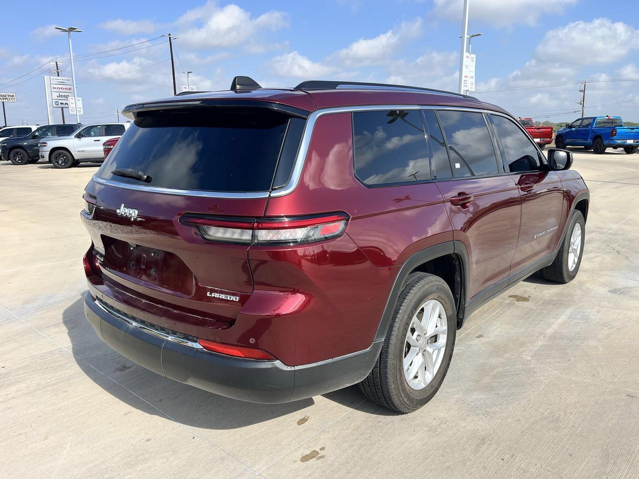2022 Jeep Grand Cherokee L Laredo