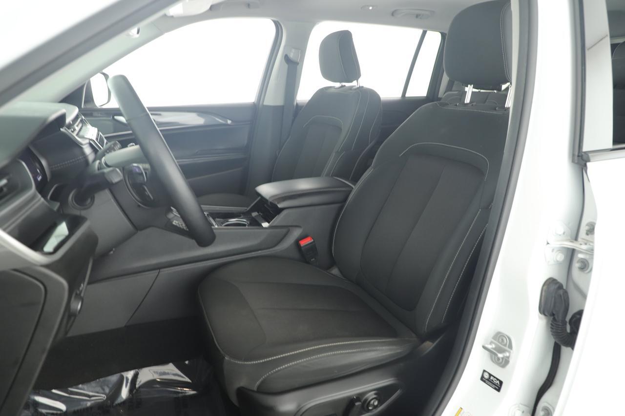 2022 Jeep Grand Cherokee L Laredo New Braunfels TX