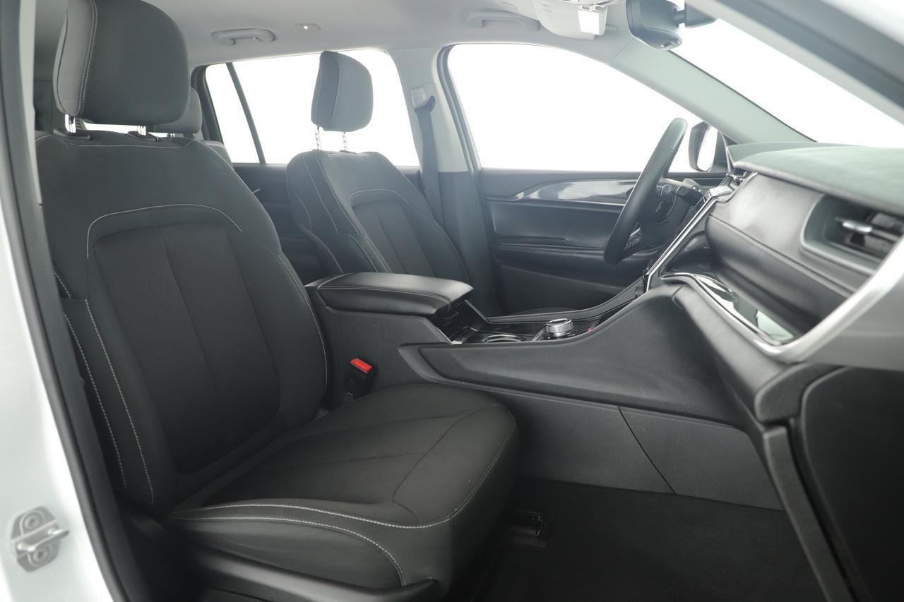 2022 Jeep Grand Cherokee L Laredo New Braunfels TX