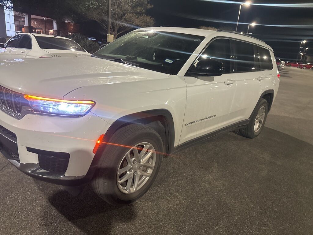 2022 Jeep Grand Cherokee L Laredo