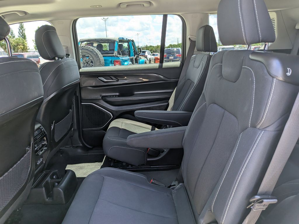 2022 Jeep Grand Cherokee L Laredo San Clemente CA