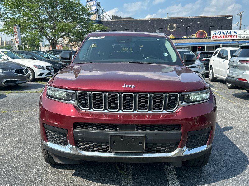 2022 Jeep Grand Cherokee L Laredo