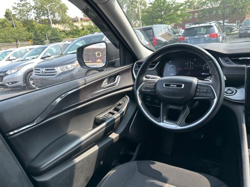 2022 Jeep Grand Cherokee L Laredo Worcester MA