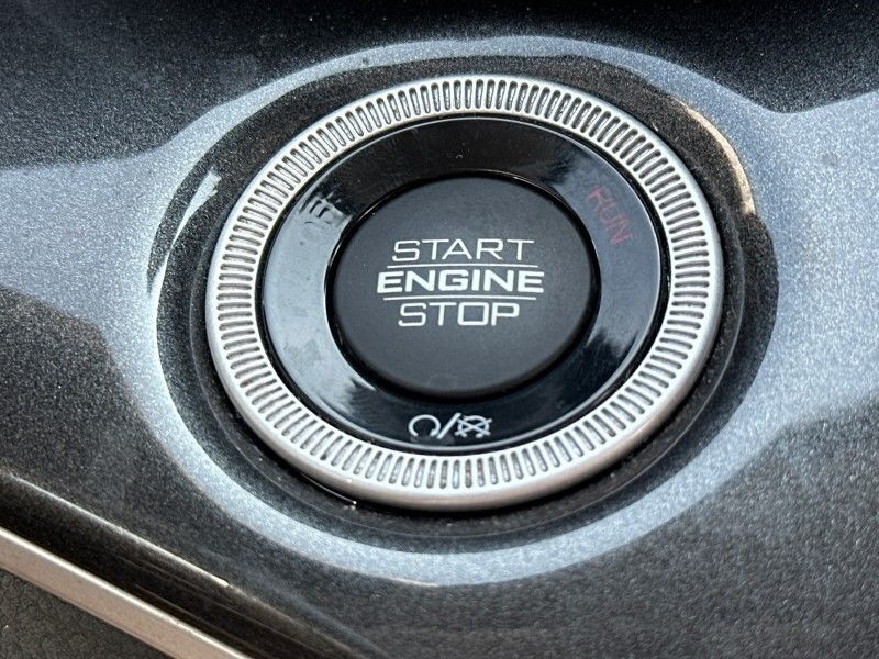 2022 Jeep Grand Cherokee L Laredo Worcester MA