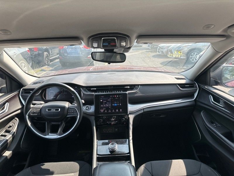 2022 Jeep Grand Cherokee L Laredo Worcester MA