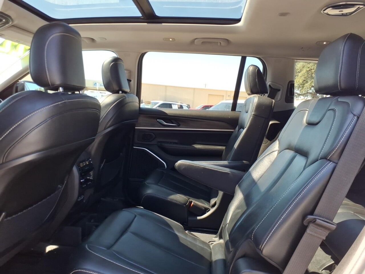 2022 Jeep Grand Cherokee L Limited Uvalde TX