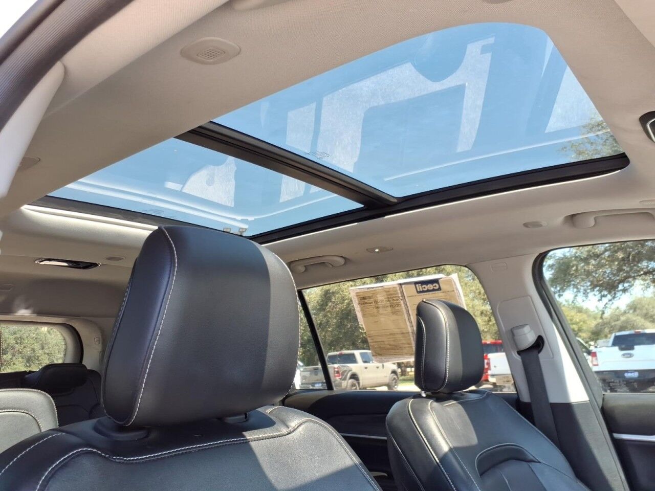 2022 Jeep Grand Cherokee L Limited Uvalde TX