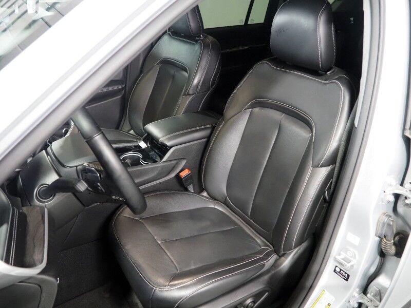 2022 Jeep Grand Cherokee L Limited 4WD *NAVIGATION, ADAPTIVE CRUISE, SAFETY ALERTS, BACKUP-CAMERA, COLOR TOUCHSCREEN, LEATHER, HEATED SEATS/STEERING, REMOTE START, ALPINE AUDIO, ANDROID & APPLE Round Rock TX