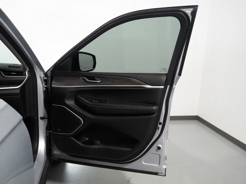 2022 Jeep Grand Cherokee L Limited 4WD *NAVIGATION, ADAPTIVE CRUISE, SAFETY ALERTS, BACKUP-CAMERA, COLOR TOUCHSCREEN, LEATHER, HEATED SEATS/STEERING, REMOTE START, ALPINE AUDIO, ANDROID & APPLE Round Rock TX