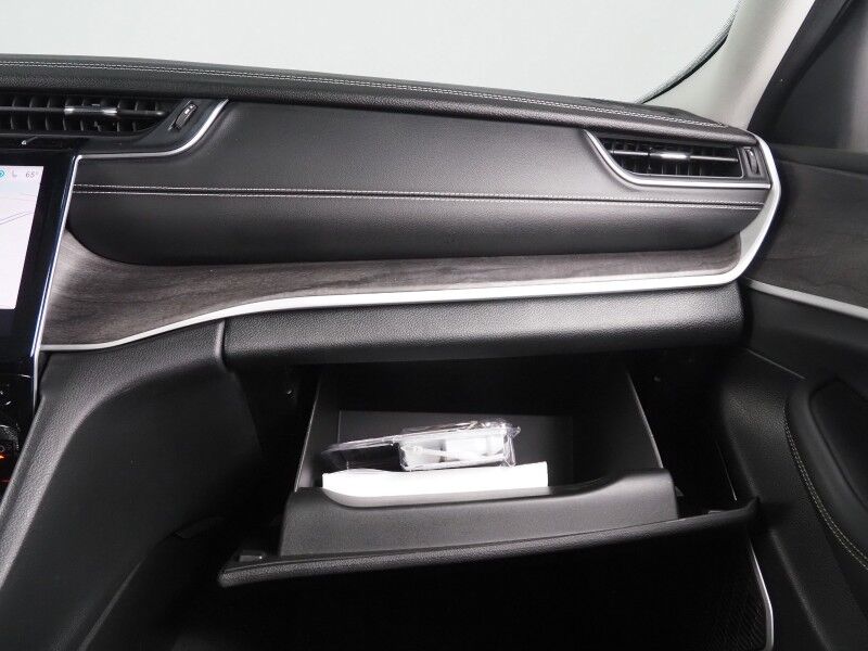 2022 Jeep Grand Cherokee L Limited 4WD *NAVIGATION, ADAPTIVE CRUISE, SAFETY ALERTS, BACKUP-CAMERA, COLOR TOUCHSCREEN, LEATHER, HEATED SEATS/STEERING, REMOTE START, ALPINE AUDIO, ANDROID & APPLE Round Rock TX