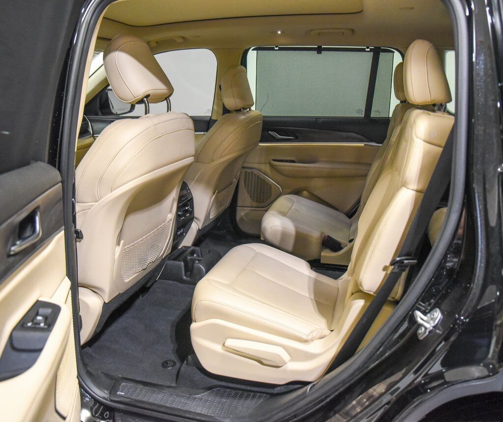 2022 Jeep Grand Cherokee L Limited Akron