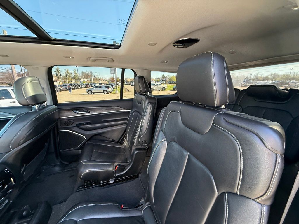 2022 Jeep Grand Cherokee L Limited Crestwood KY